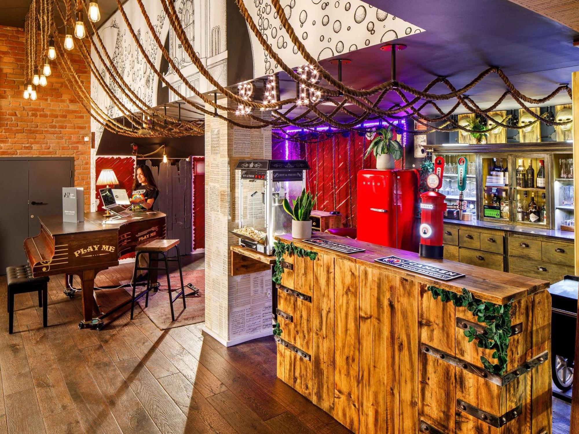 Ibis Styles London Southwark - Near Borough Market Bagian luar foto