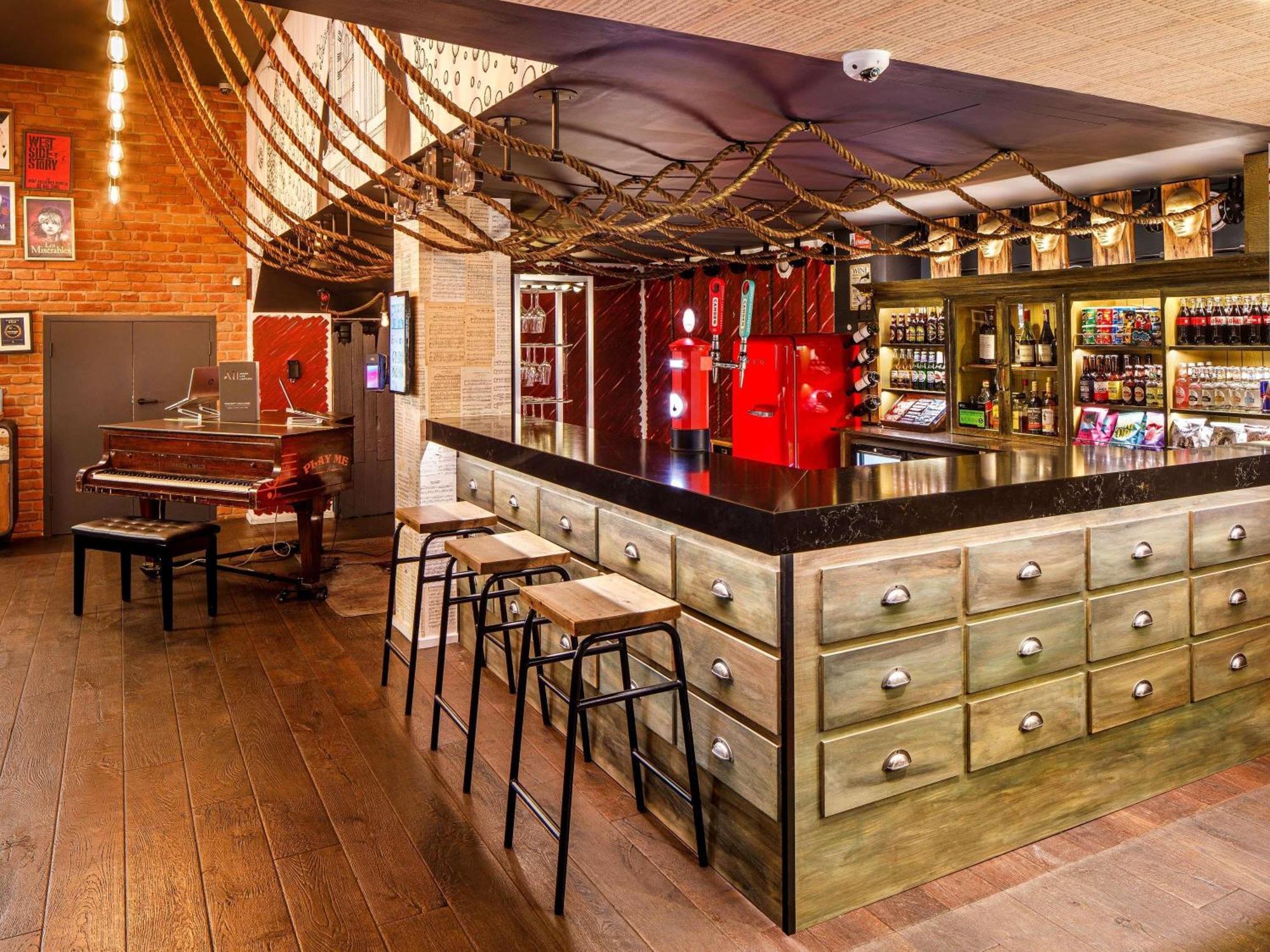 Ibis Styles London Southwark - Near Borough Market Bagian luar foto